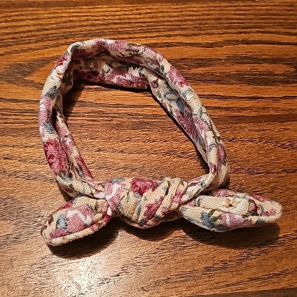 8 Headbands Size 0-6 Months